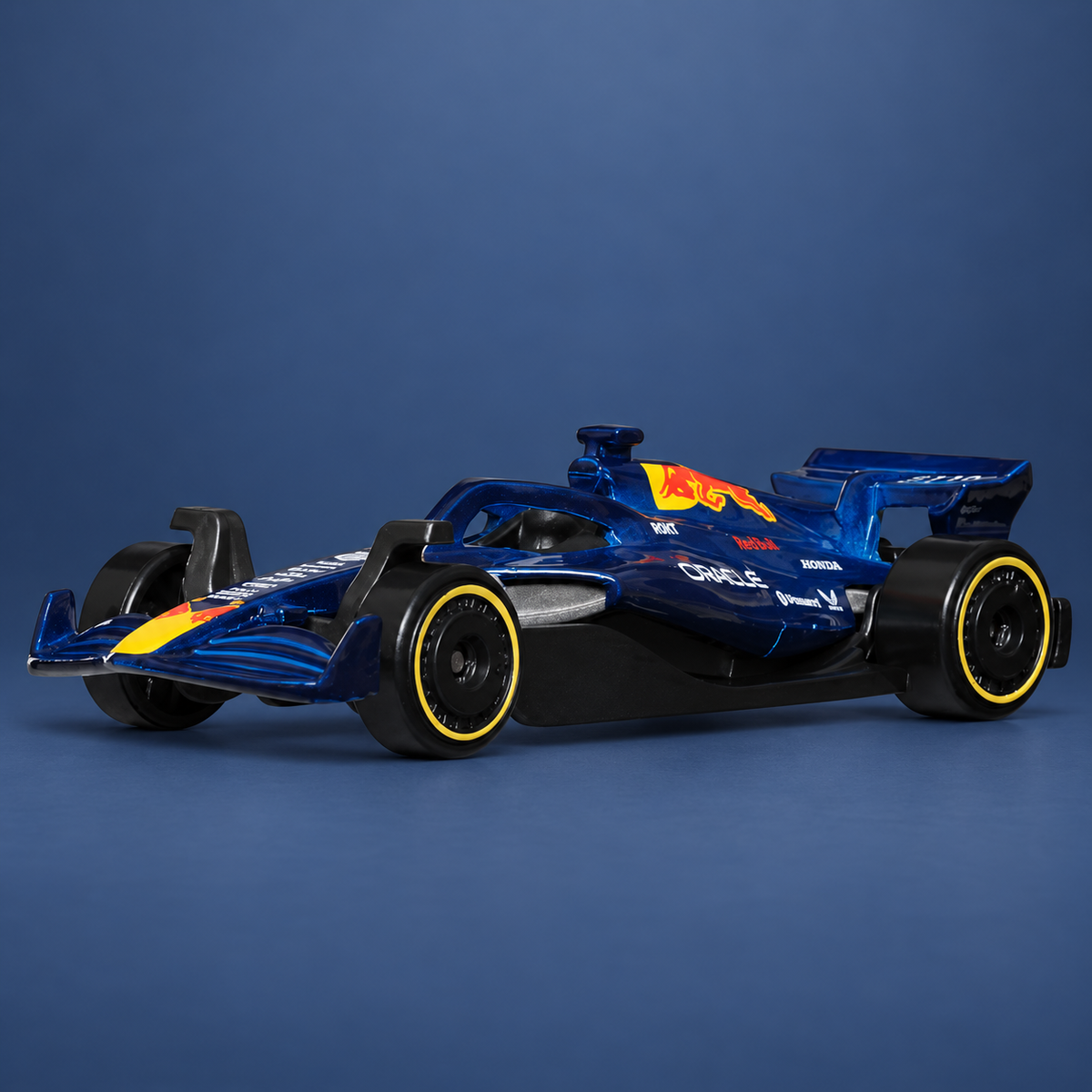 Red Bull 2025 Hot Wheels F1 car, 1:64 scale